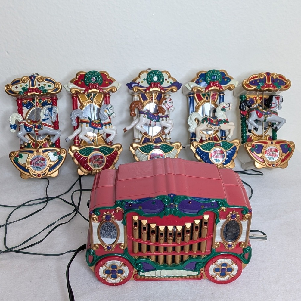 VTG Mr. Christmas Holiday Carousel Circa 1874 Musical 5 Horse Animated Set 1992